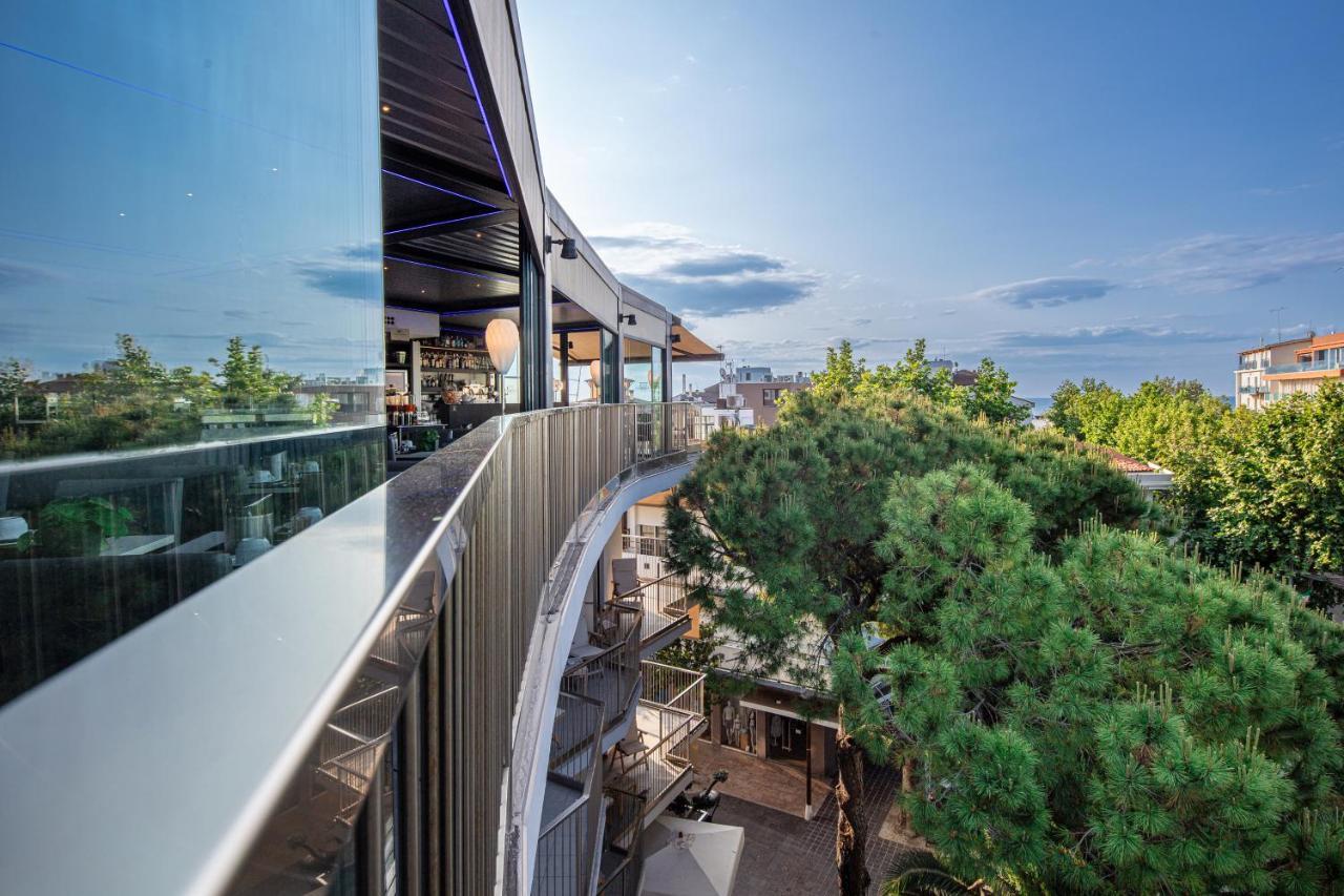 Monaco Suites Hotel Lignano Sabbiadoro Bagian luar foto