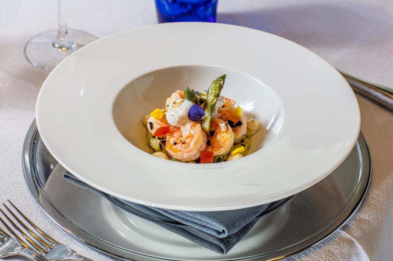 Monaco Suites Hotel Lignano Sabbiadoro Bagian luar foto